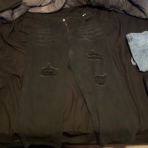 Plus Ripped Detail Jeans